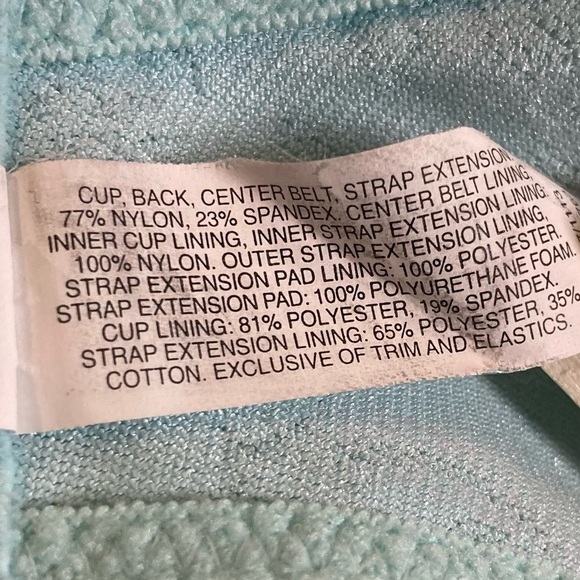 Bali Live It Up Seamless Underwire Bra in Soft Blue Embossed Floral - Picture 4 of 8